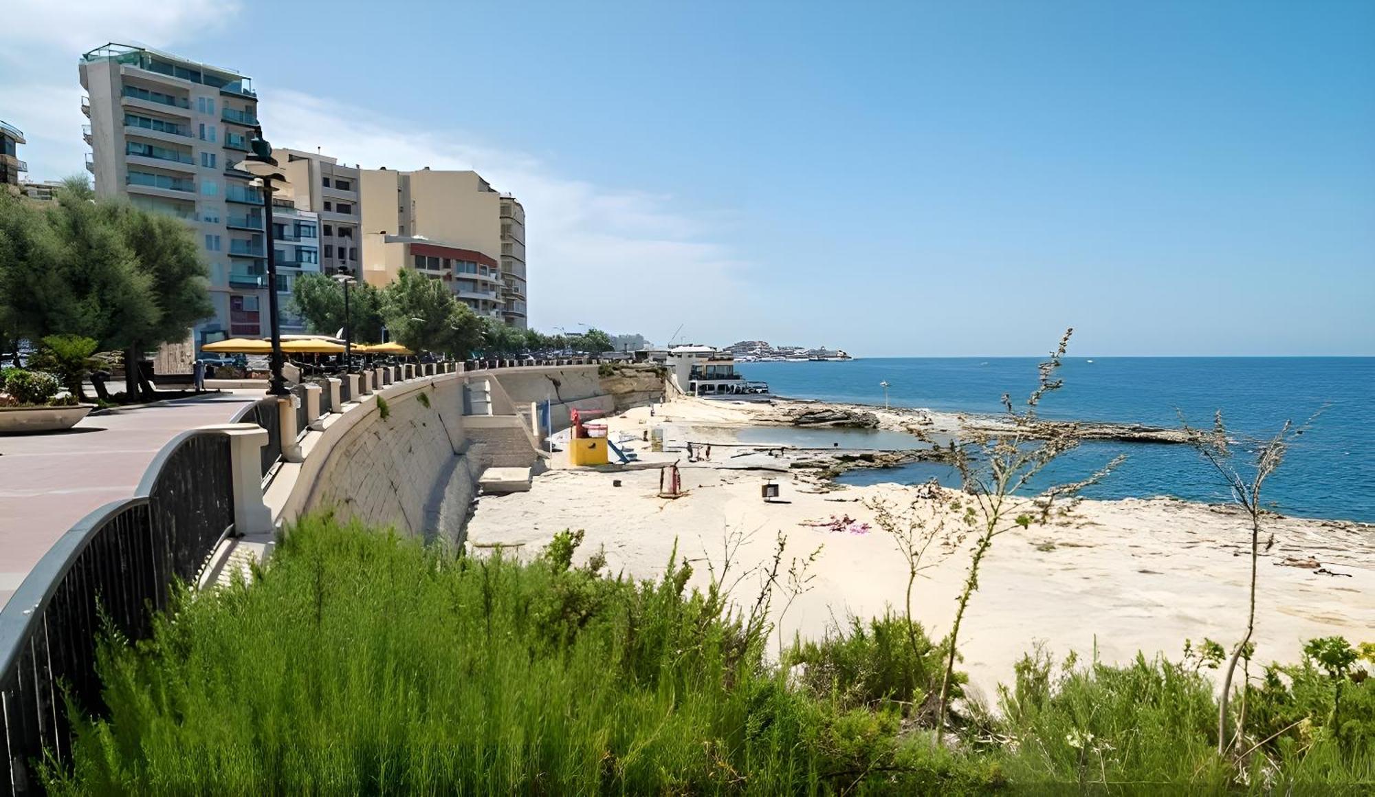 Sliema Cosy Penthouse With Bbq Apartment Exterior photo